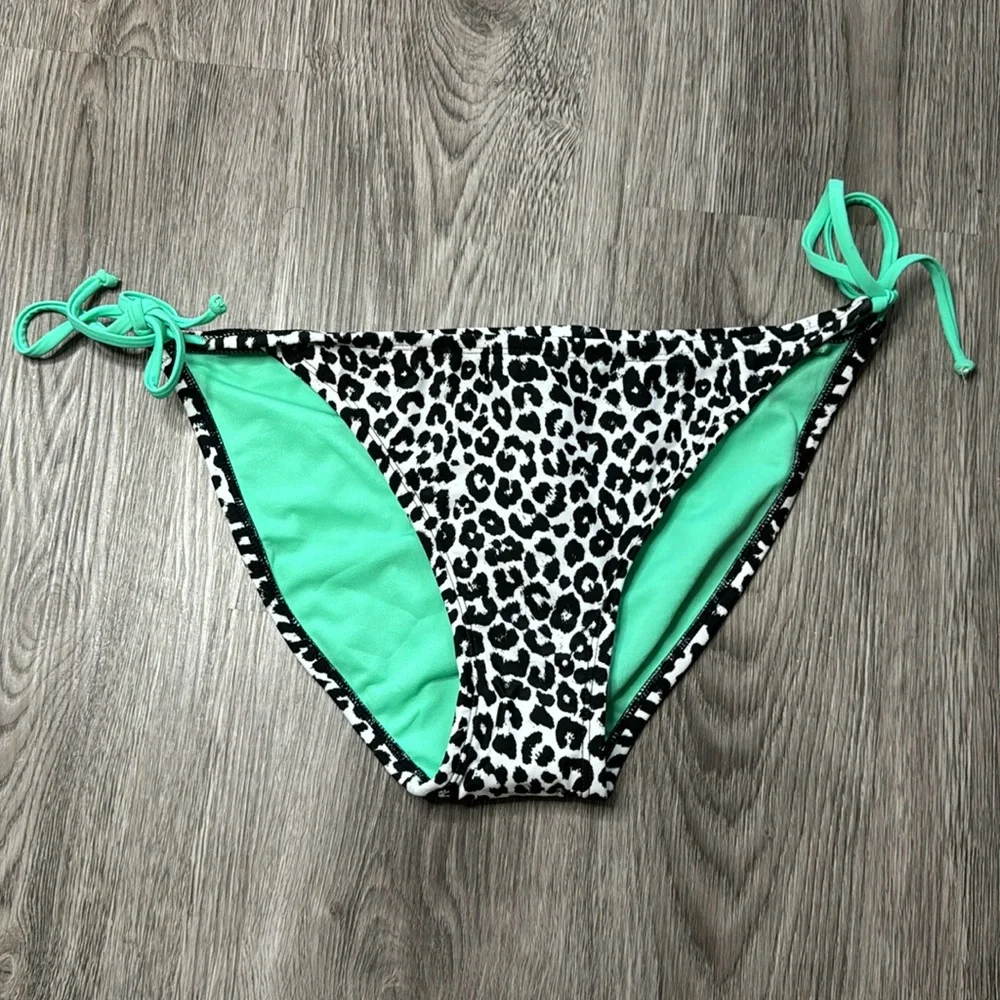 Xhiliration swim bottoms- size XL- gently used - Picture 2 of 7